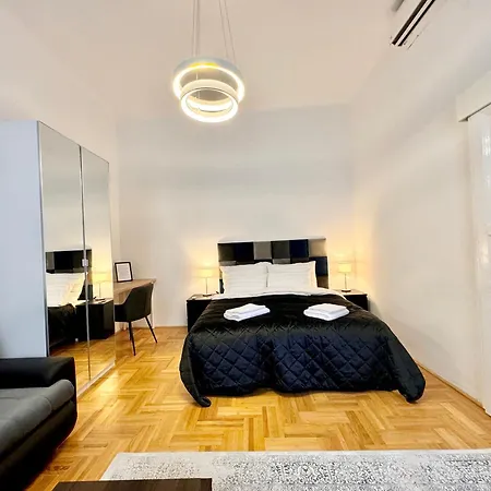 Bella Center Apartmán *